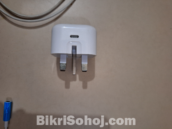 Apple 20w adapter type c